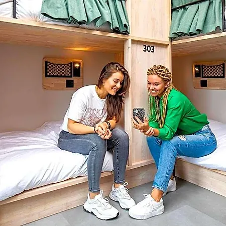 The Bee Albergue *